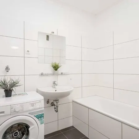 Apartmán Modern Flat With Balcony In